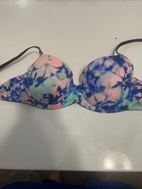 PINK Victoria's Secret Tie-Dye Blue Pink Green Molded Bra